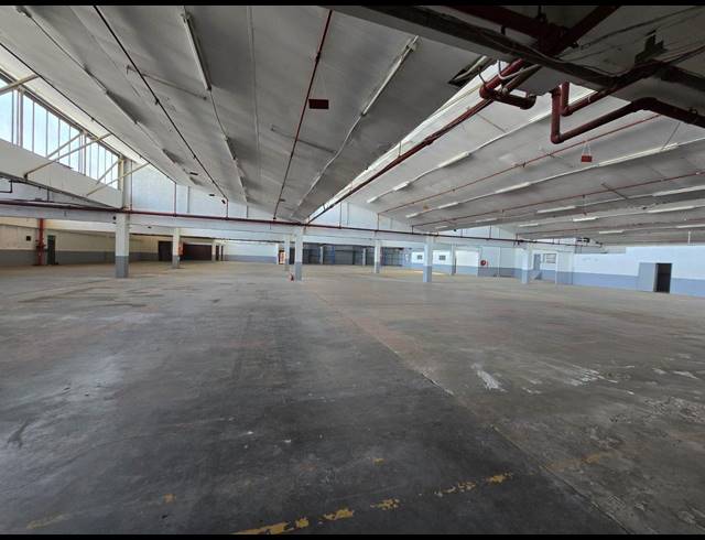 3,762M² WAREHOUSE TO LET IN BENROSE